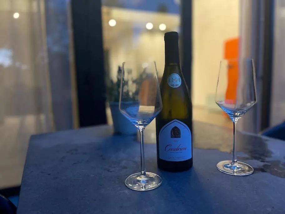 Romantische Loft Met Heerlijke Hottub Eindhoven Lägenhet